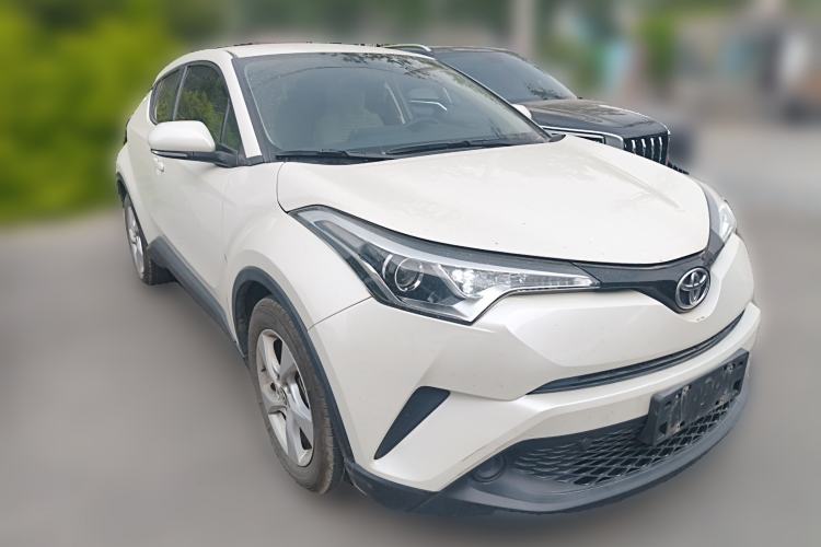 Used Toyota C-HR 2018 2.0L Elite Edition China V standard Front Right 45 Deg