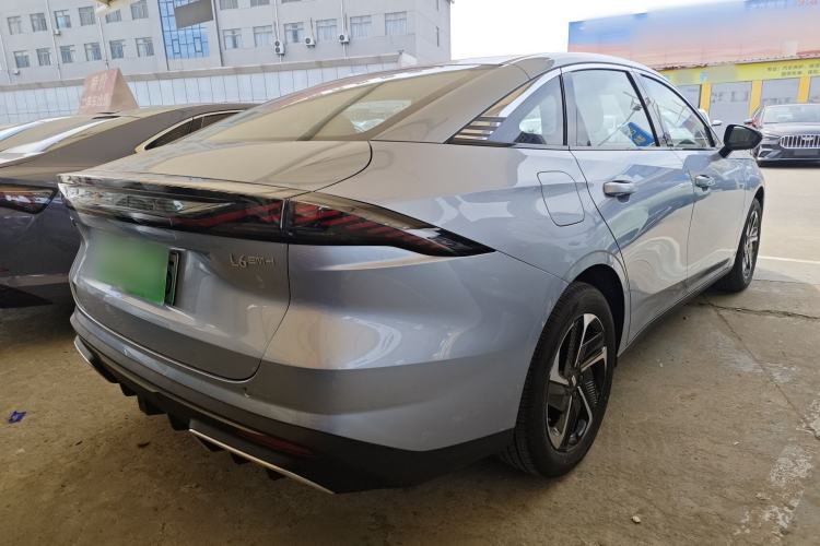 Used Geely Galaxy L6 2025 EM-i 140km Starship Edition
