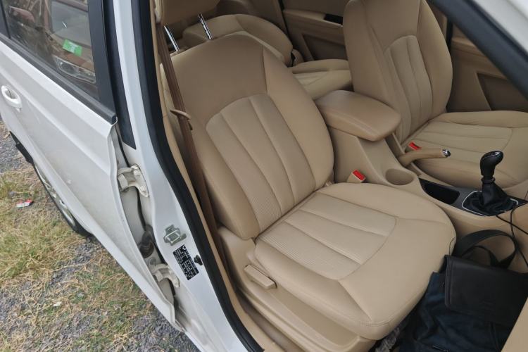 Used Wuling 730 2020 Commercial Vehicle 1.5L Manual Value Edition 7 Seats
