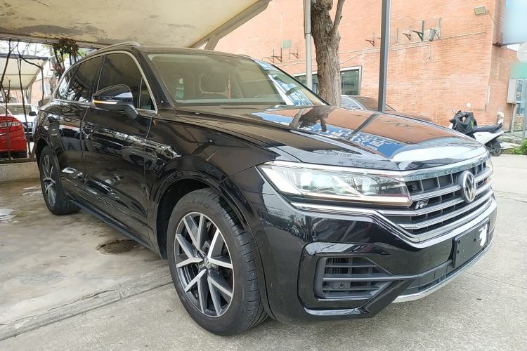 Used Volkswagen Touareg 2019 3.0 TSI RuiFeng Edition China VI Standard Front Right 45 Deg