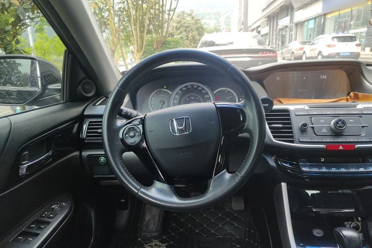 Used Honda Accord 2016 2.0L Elite Edition
