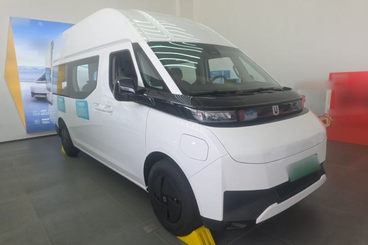 Used Farizon Super VAN 2025 Model, Zhifu Edition, Mid-axle High-roof, 68 kWh, Zhixin Front Right 45 Deg