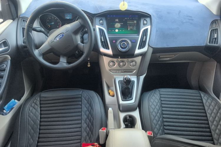 Used Ford Focus 2012 Sedan 1.6L Manual Comfort Model
