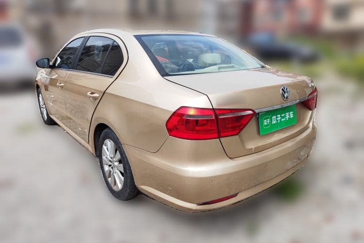 Used Volkswagen Lavida 2013 1.6L Manual Comfort Edition