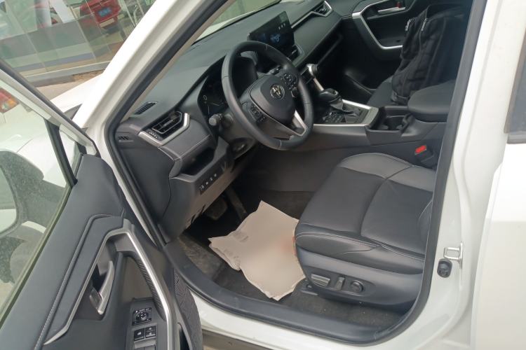 Used Toyota Wildlander 2023 2.0L CVT Four-Wheel Drive Luxury PLUS Edition