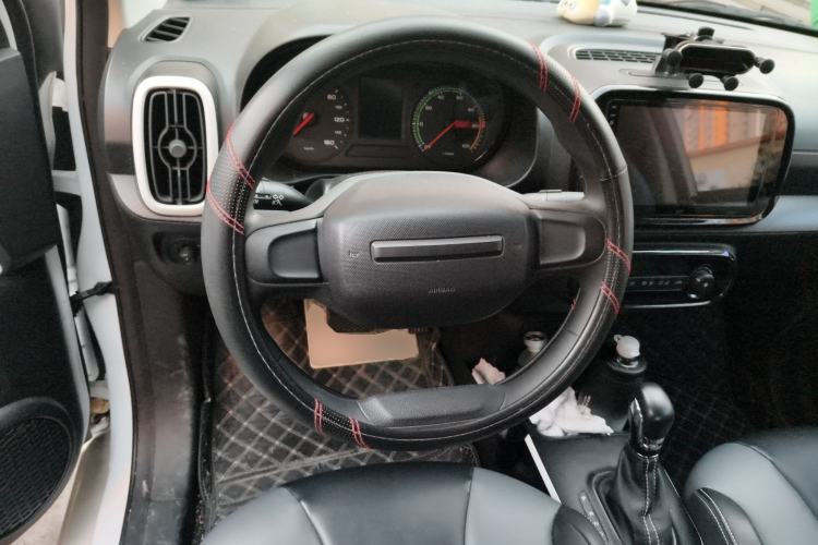 Used Roewe Clever 2022 311km QiQi BoBo Edition Steering Wheel