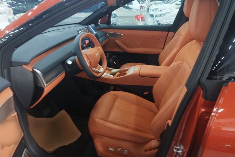 Used ONVO L60 2024 60 kWh All-Wheel Drive
