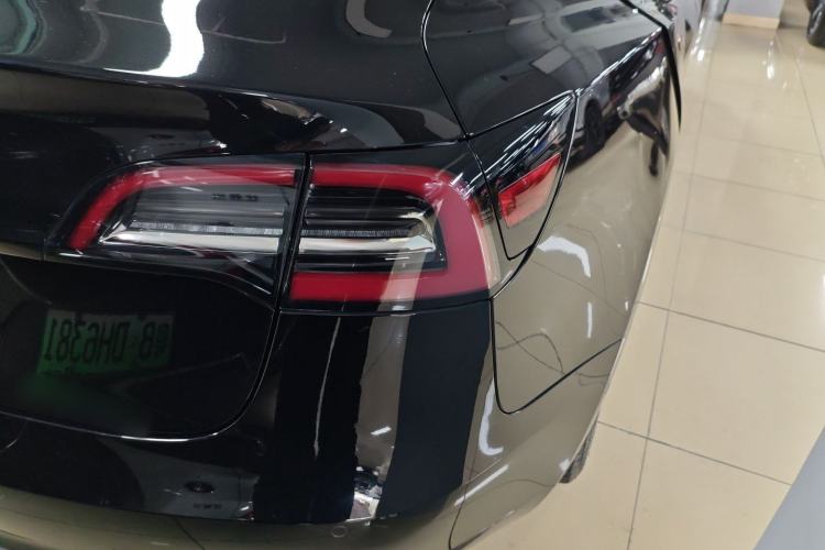 Used Tesla Model 3 2019 Long-Range Rear-Wheel-Drive Version