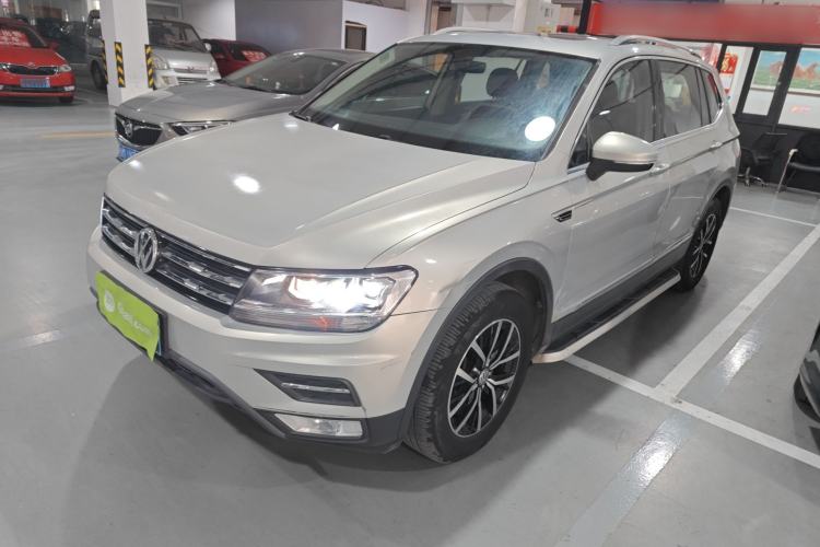 Used Volkswagen Tiguan L 2017 330TSI Automatic Two-Wheel Drive Luxury Edition