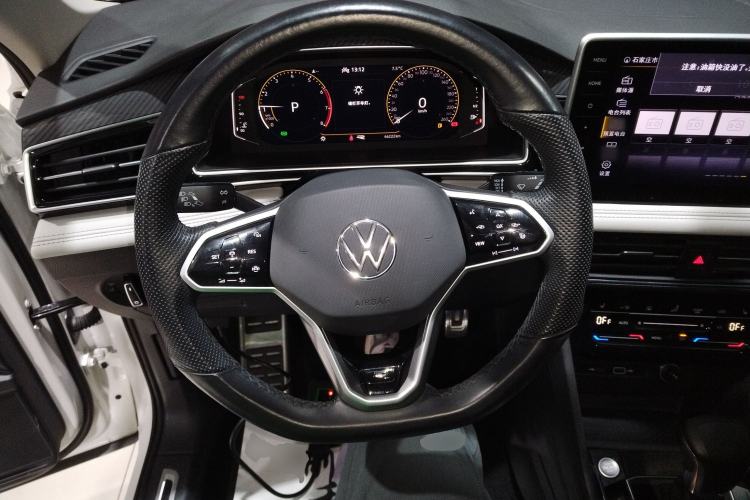 Used Volkswagen Tiguan L 2022 330TSI Automatic Two-Wheel Drive R-Line Enhanced Edition
