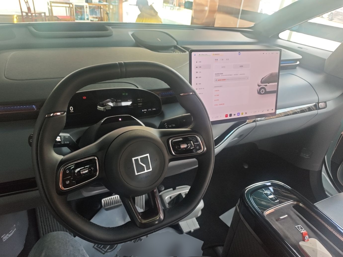 Zeekr MIX 2025 Intelligent Driving Version — снимка 12