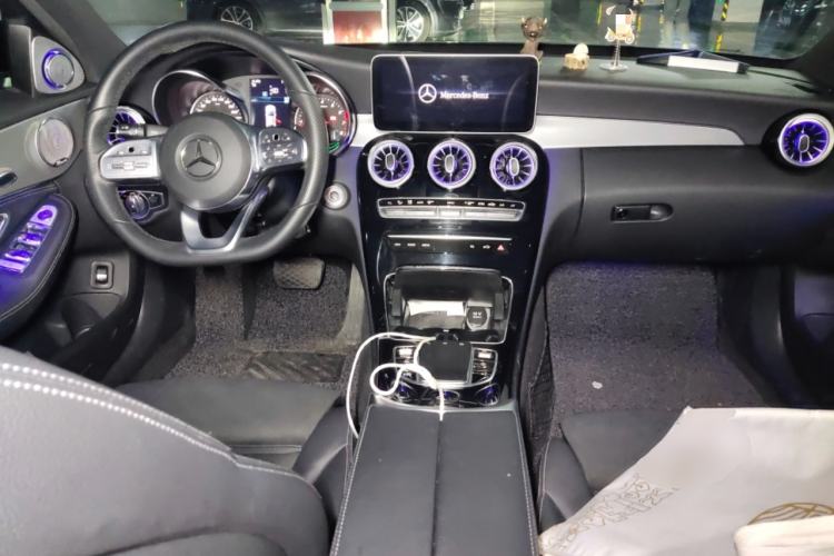 Used Mercedes-Benz C-Class 2019 C 260 Sport Edition Center Console