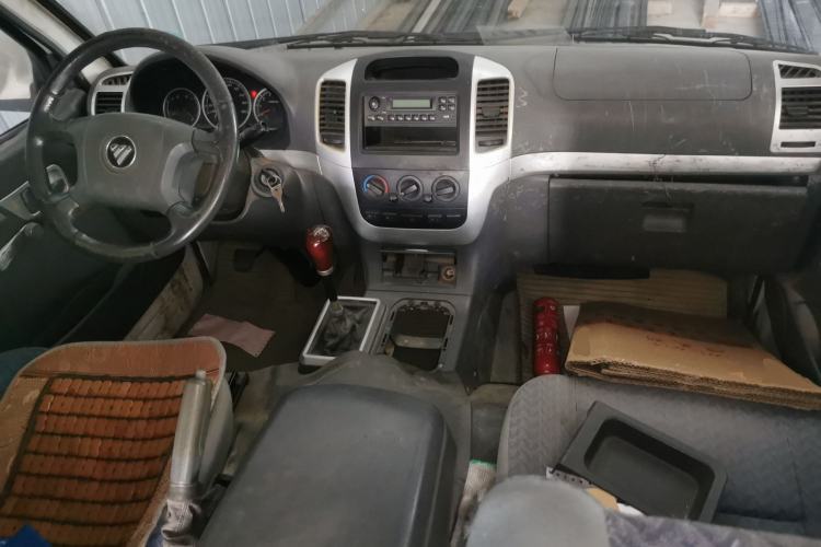 Used Foton Scenic 2014 2.0L Express Classic Long-Wheelbase Low-Roof 486EQV4