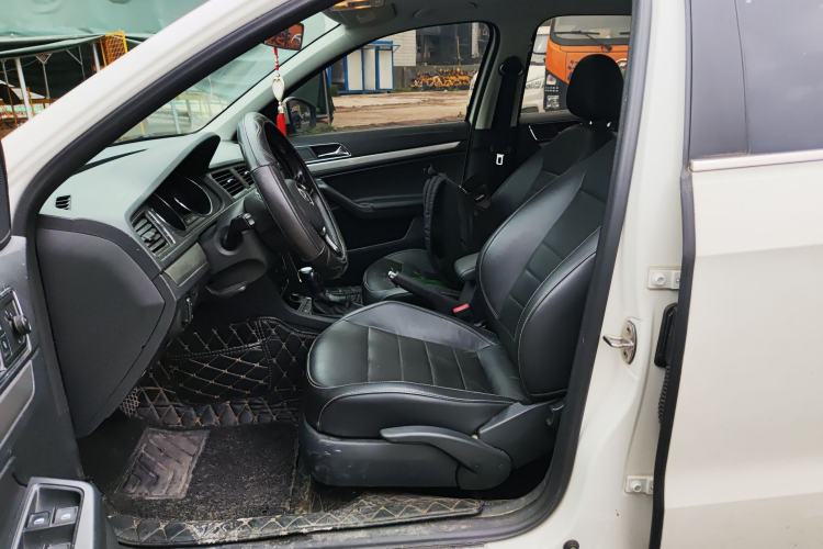 Used Volkswagen Lavida 2017 1.6L Automatic Comfort Edition Left Front Seat