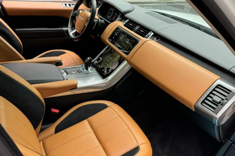 Used Land Rover Range Sport 2018 3.0 SC V6 HSE DYNAMIC Interior 4