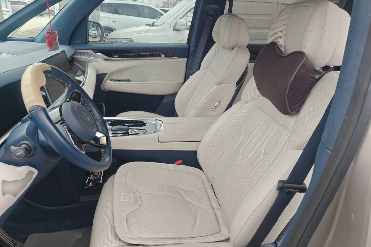 Used Zeekr 009 2022 WE Edition Left Front Seat