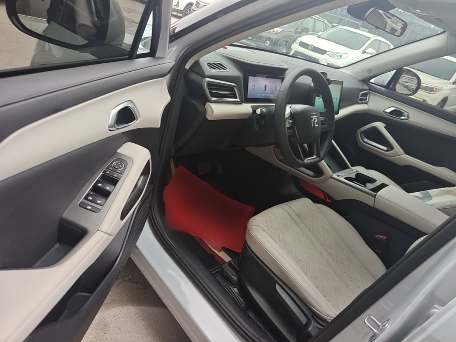 BYD Yuan UP 2025 Model 301KM Leading Version — снимка 18