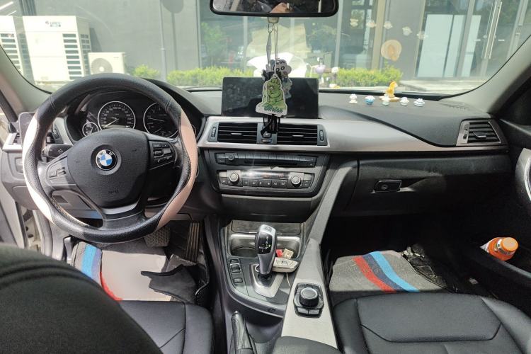 Used BMW 3 Series 2013 320Li Fashion Model
