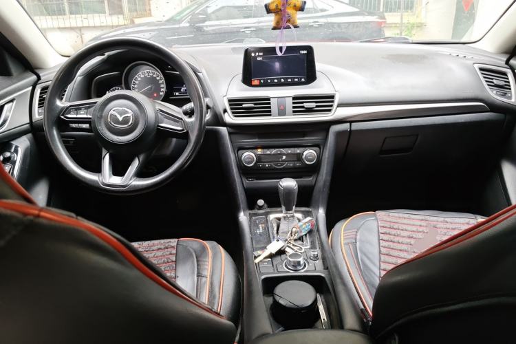 Used Mazda 3 Axela 2017 Sedan 1.5L Automatic Luxury Model Emission Standard China V Center Console