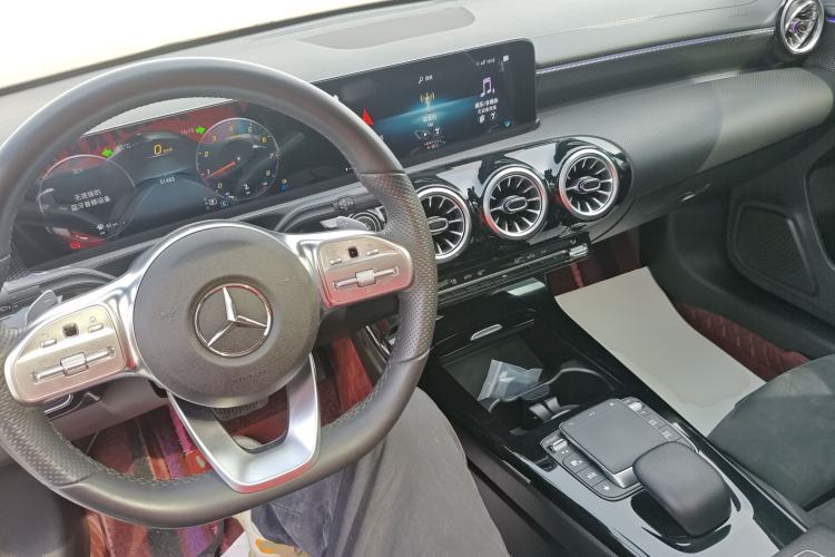 Used Mercedes-Benz A-Class 2021 A 200 L Sport Sedan Fashion Model
