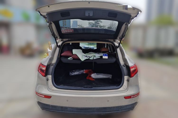 Used Zotye SR9 2017 2.0T Manual "Ultimate Road" Edition Trunk