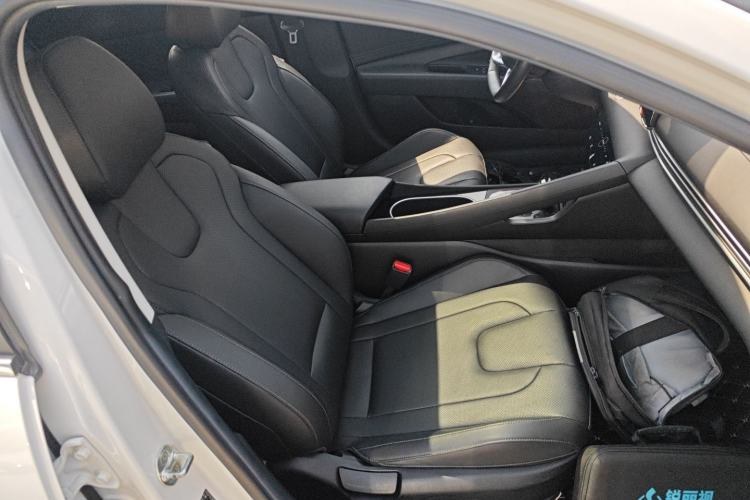 Used Hyundai Elantra 2021 1.5L CVT LUX Prestige Edition