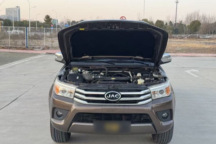 Used JAC V7 2018 2.0T Two-Wheel-Drive Comfort Version with Long Wheelbase D19TCIE13