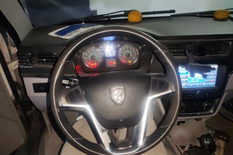 Used Jinbei New Hiace X30L 2016 1.3L Business Edition DLCG12 Steering Wheel