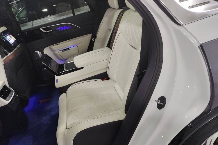 Used Hongqi E-HS9 2022 660 km Range Flagship Edition Four Seats
