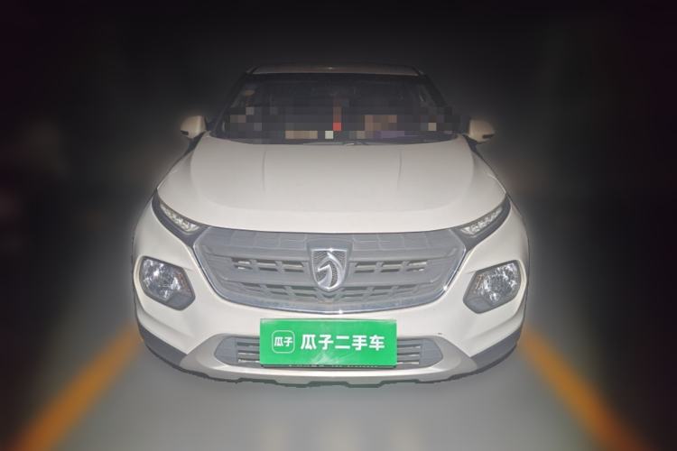 Used Baojun 510 2017 1.5L manual Comfort trim