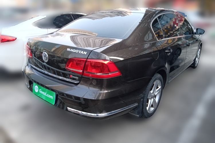 Used Volkswagen Magotan 2016 1.8TSI Luxury Comfort Model Rear Right 45 Deg