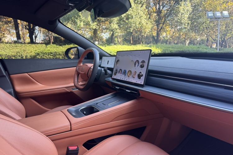 Used Dongfeng eπ eπ007 2025 Model Pure-Electric 565 All-Wheel-Drive Max Leading Edition