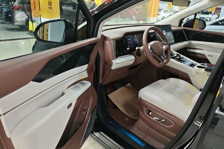 Used BYD Xia 2025 DM-i 1.5T 180km Beyond Edition
