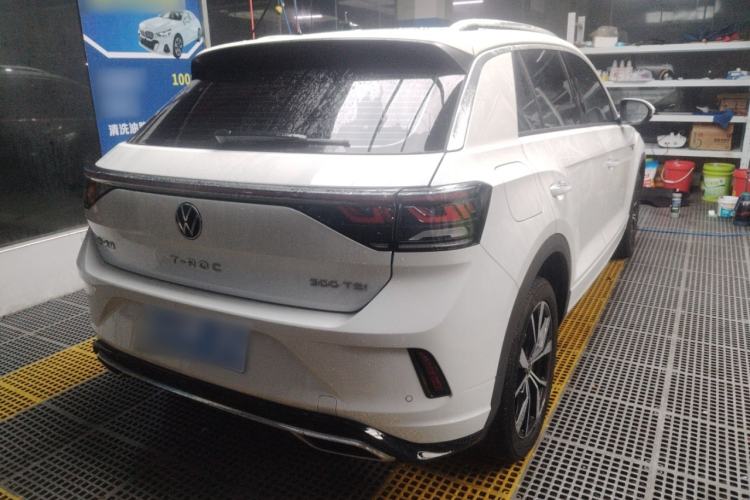 Used Volkswagen T-ROC 2023 300TSI DSG Two-Wheel-Drive Chen Guang Edition Rear Right 45 Deg