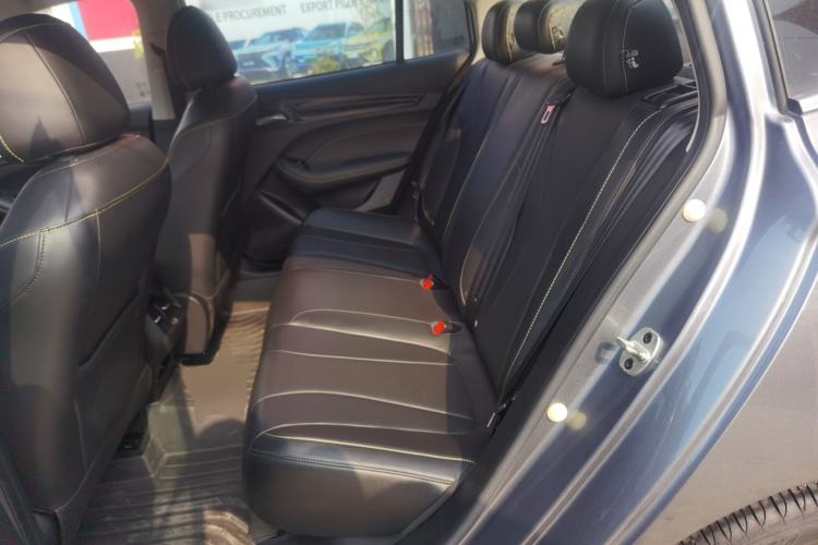 Used Roewe i5 2021 1.5L CVT Diamond Edition Left Rear Seat