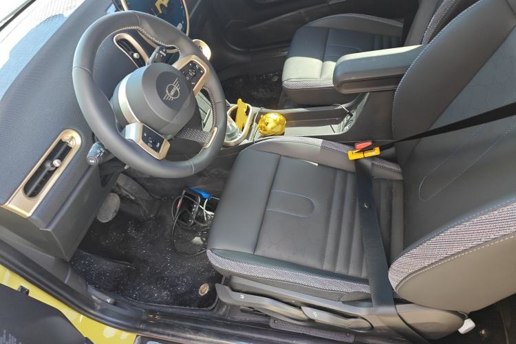 Used MINI 2025 1.5T COOPER Classic Edition