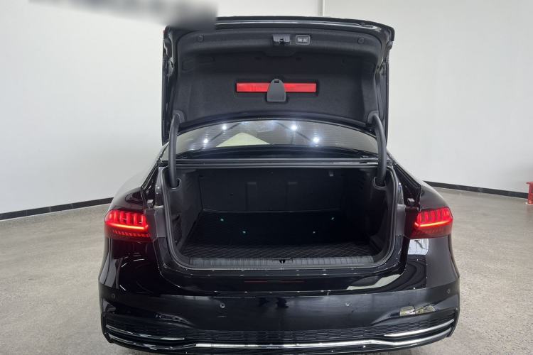 Used Audi A7L 2024 45TFSI S-line Dream-Building Edition Flow Crystal Package