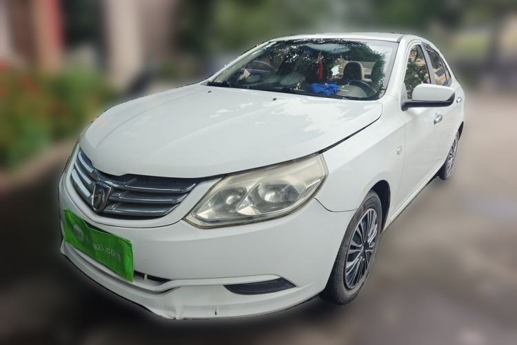 Used Baojun 630 2011 1.5L manual standard version Guazi used car, China used car export, Used car for sale, Used  cars, Cheapest cars for sale