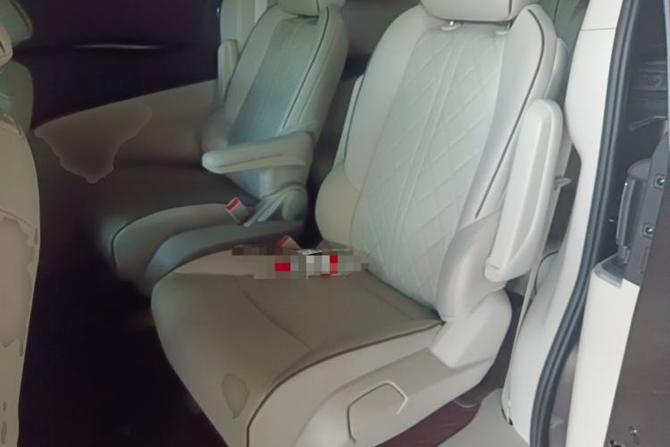 Used Buick GL8 2023 Land Executive Class Smart Enjoyment Model