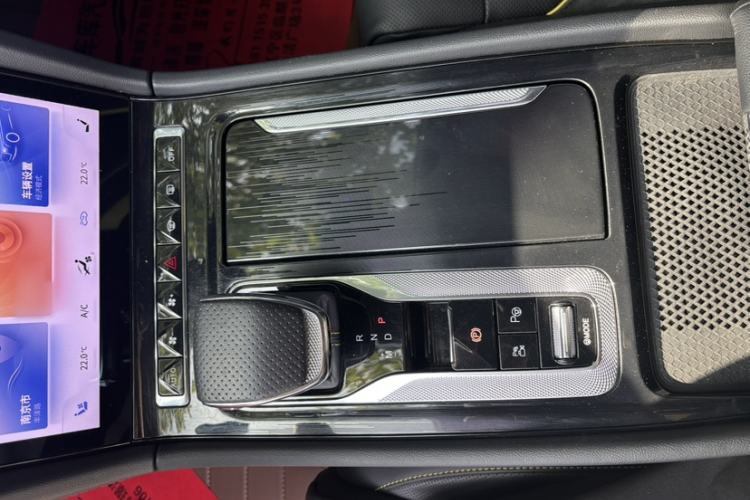 Used Hongqi H6 2023 2.0T ZhiZhen Edition Interior 8