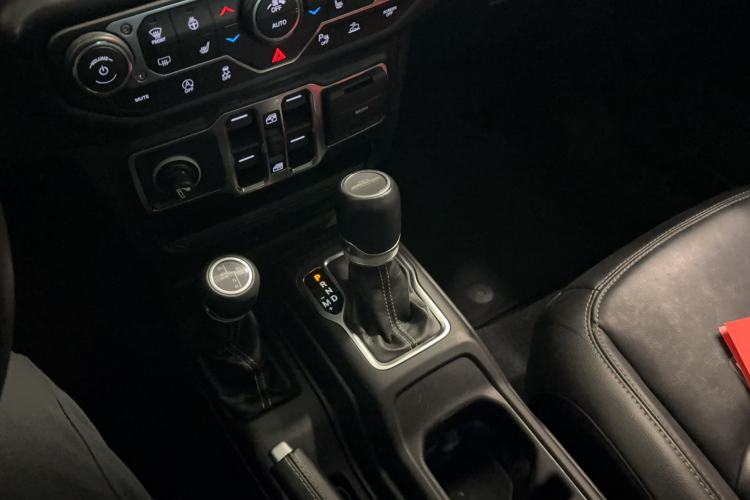 Used Jeep Gladiator 2022 3.6L Pioneer Edition