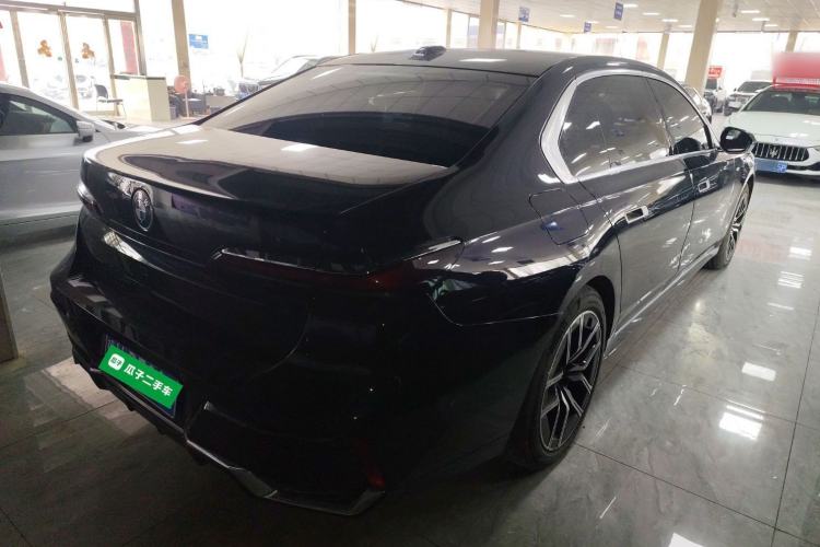 Used BMW 7 Series 2023 735Li M Sport Package
