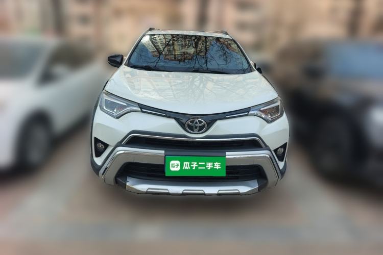 Used Toyota RAV4 2019 2.0L CVT Two-Wheel Drive Fashion X Limited Edition China V Standard
