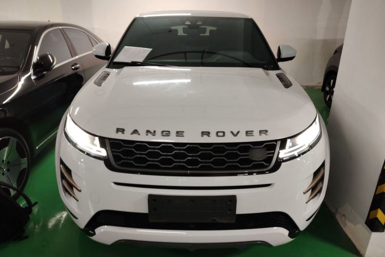Used Land Rover Range Evoque 2020 249 PS R-DYNAMIC SE Sport Technology Edition Front