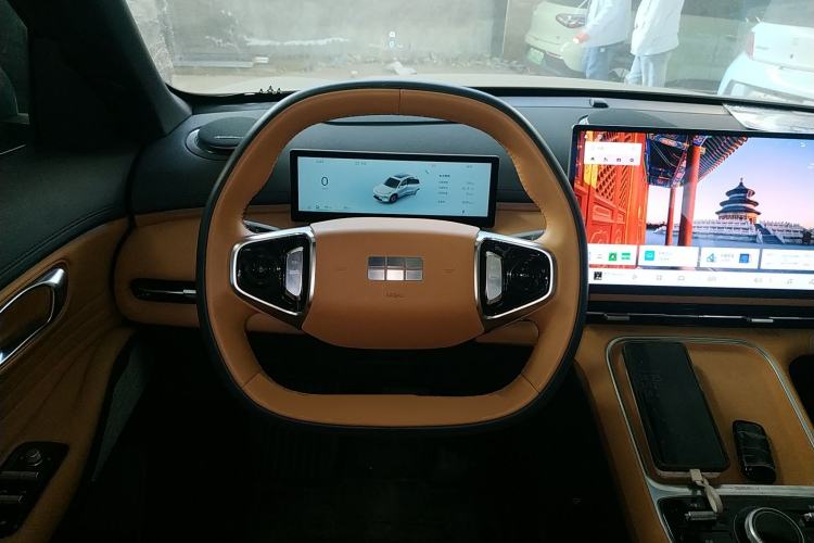 Used Geely Galaxy Galaxy Xingjian 7 EM-i 2025 120km Flagship Edition
