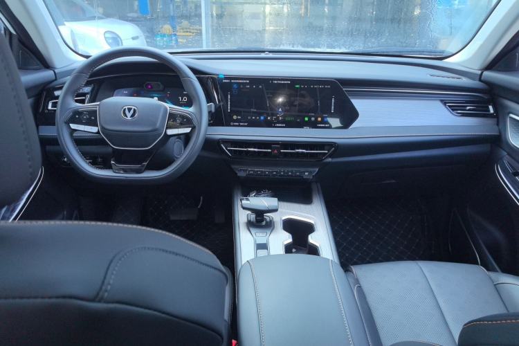 Used Changan X7 PLUS 2024 1.5T Automatic Luxury 7-Seater