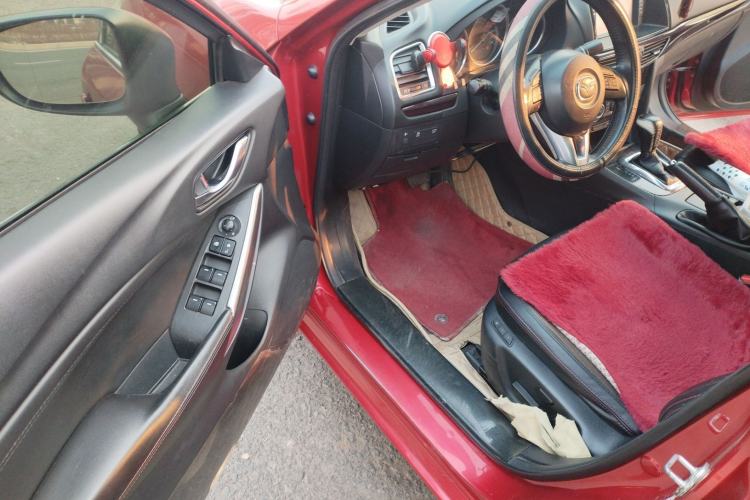 Used Mazda Atenza 2015 2.0L Blue Sky Luxury Edition