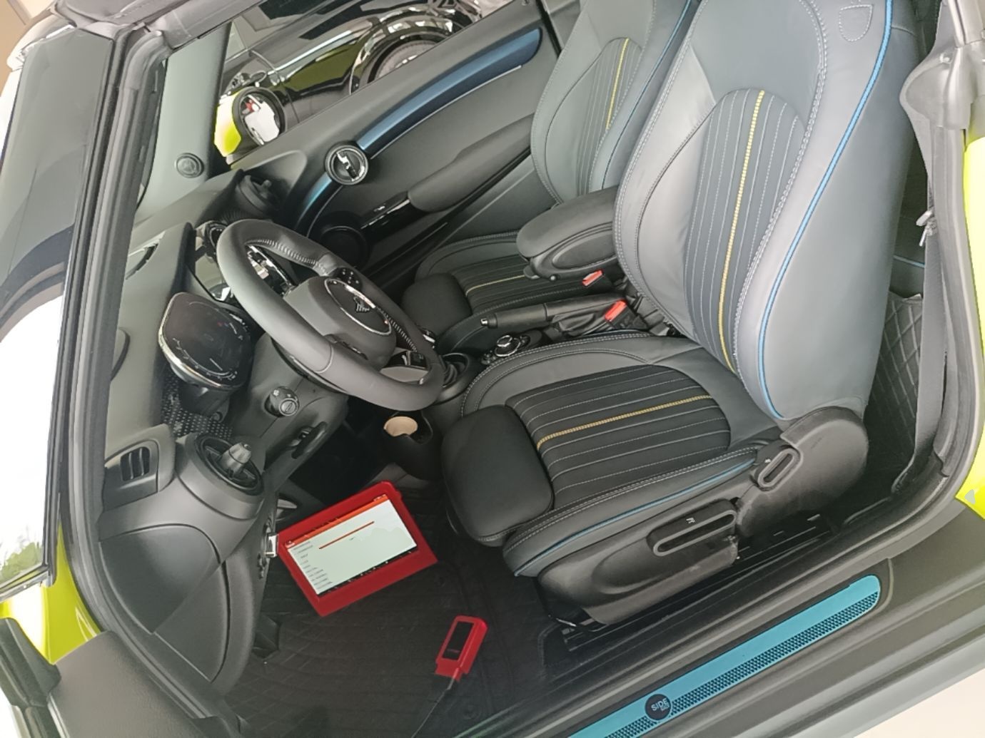 Interior delantero