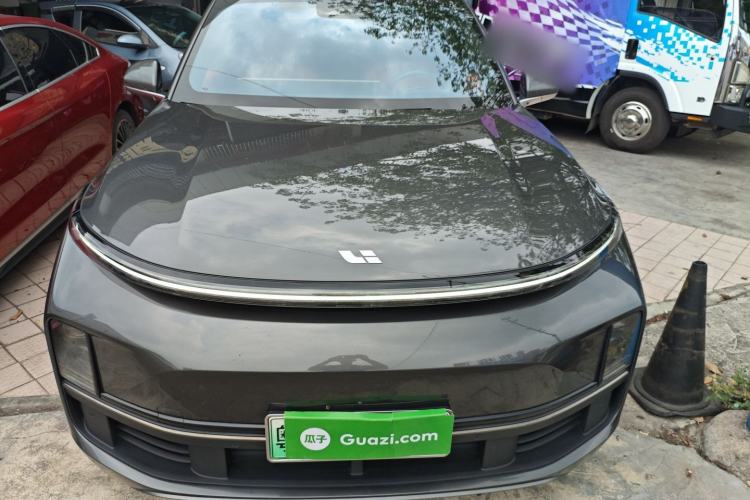 Used Li Auto L8 2023 Air model
