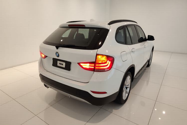 Used BMW X1 2014 sDrive18i Fashion Model Rear Right 45 Deg